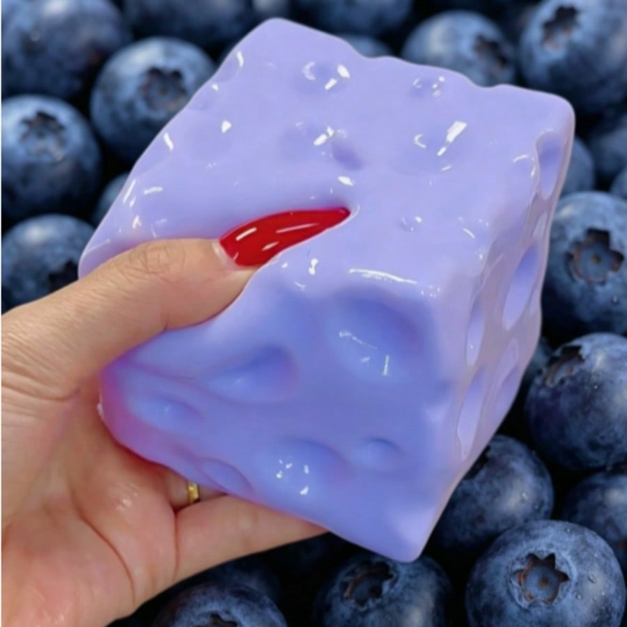 New Blueberry Cheese Cake Squi - огляд і ціна Party Games Crazy